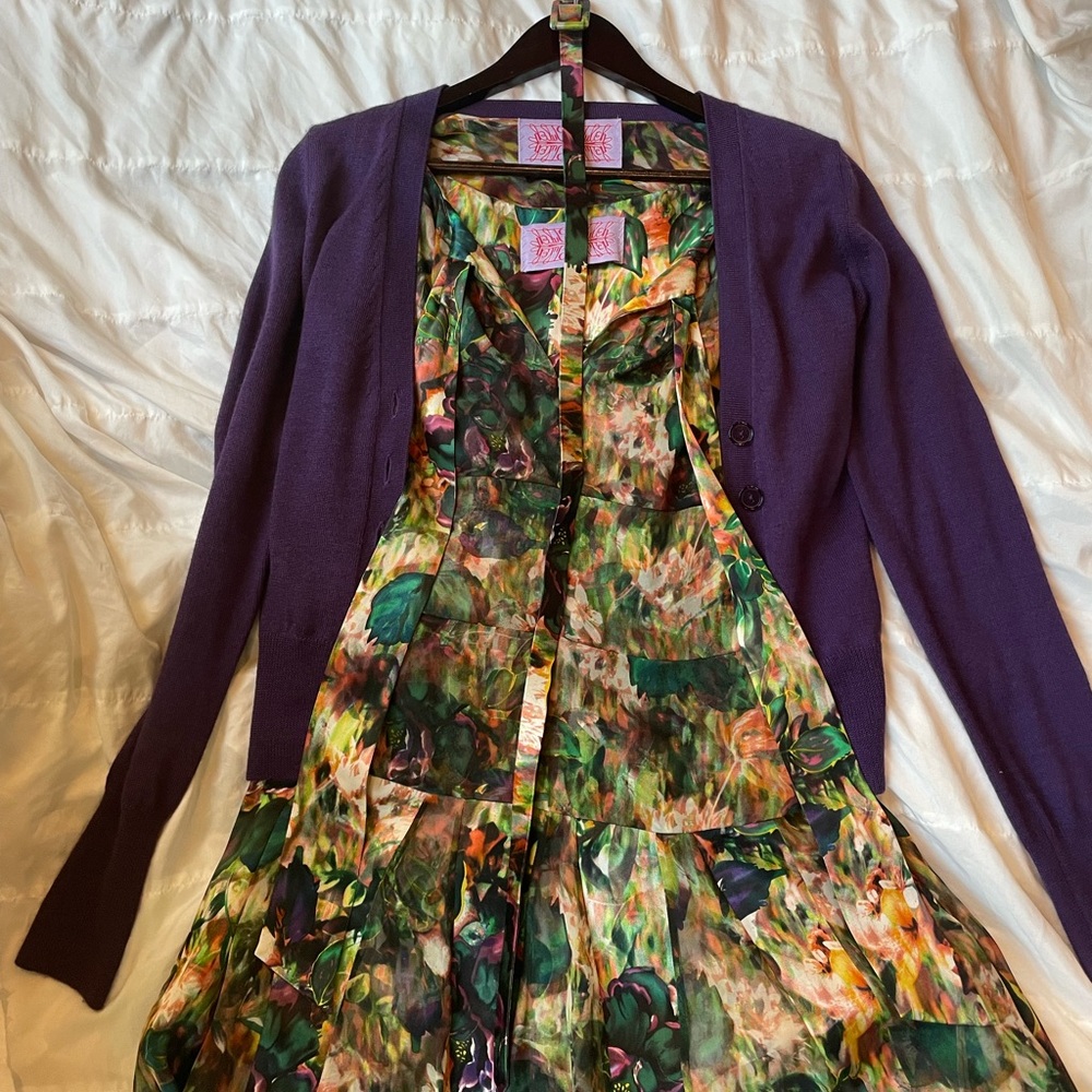 Tuleh Size 4 silk dress multi color .